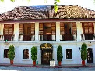 Ilocos Vigan Plaza Hotel מראה חיצוני תמונה